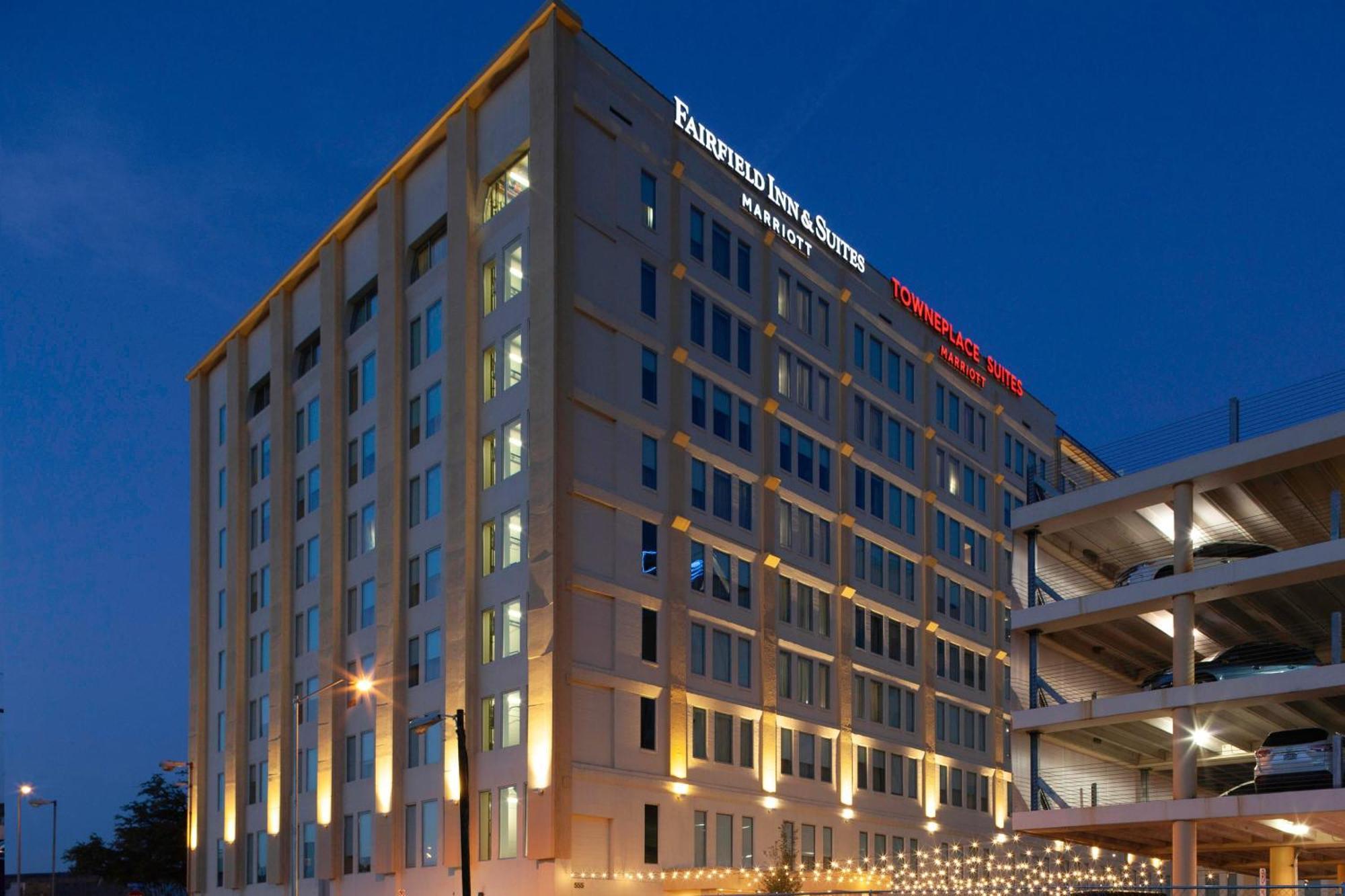 Fairfield Inn & Suites By Marriott Dallas Downtown Exterior photo